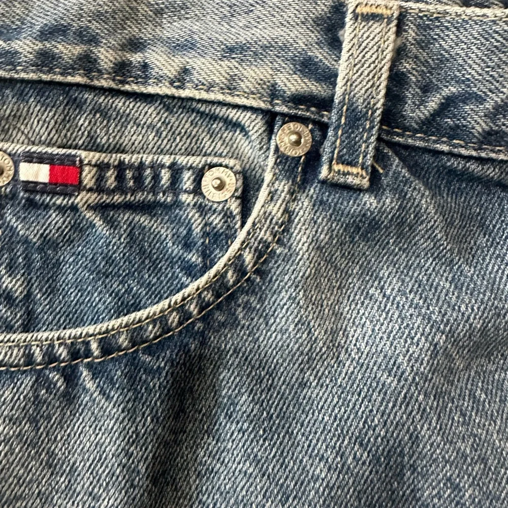 Vintage Y2K Tommy Hilfiger Blue Denim Mini Skirt - Picture 7 of 7